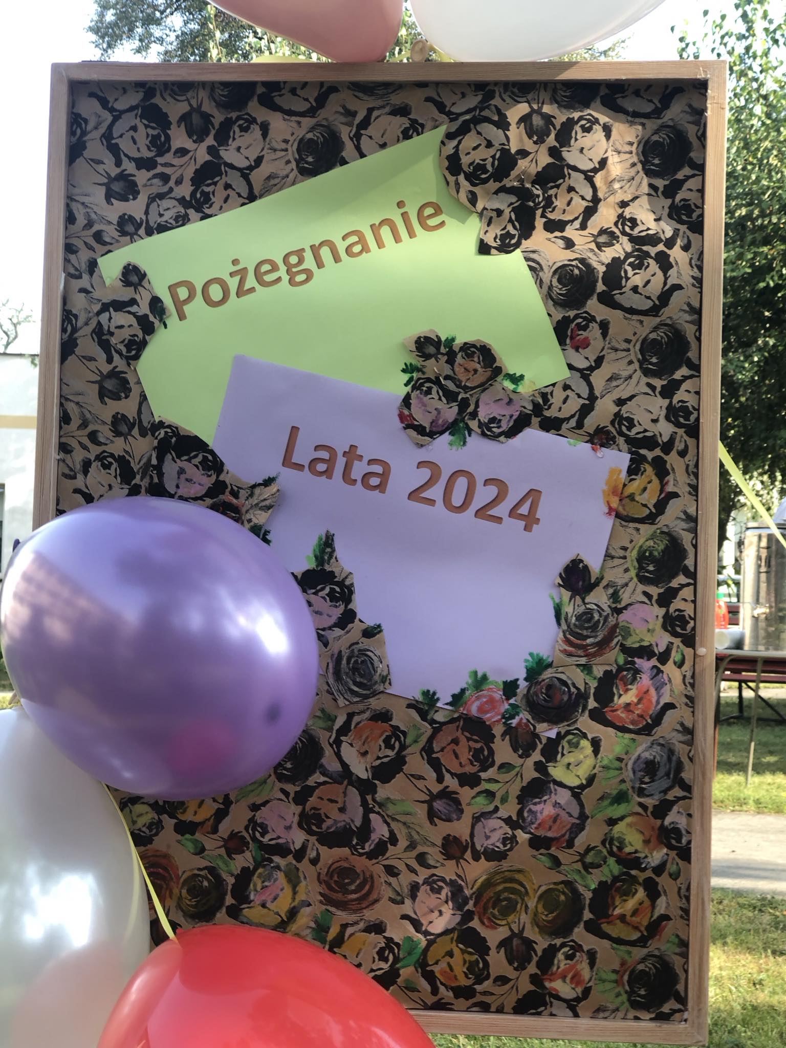 Tablica z napisem pożegnanie lata